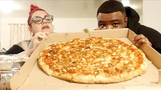 Cheese Burger & General Tso pizza Mukbang