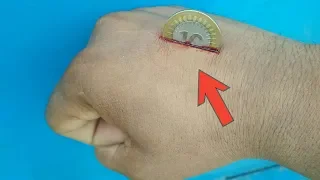 सिक्का हाथ के आर-पार निकालने का जादू सीखें | Coin Through Hand Magic Trick Revealed