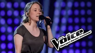 Henriette Linja - Running With The Wolves | The Voice Norge 2017 | Knockout