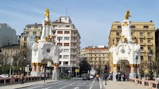 Walking in Donostia-San Sebastian (Spain)