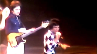 Queen - We Will Rock You (Live in Houston, 1977) [60fps]