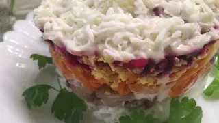 Салат «Сельдь в белой шапочке». К Новогоднему столу 2021!///Salad " Herring in a white cap»