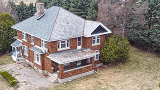 Beautiful abandoned early 1900's farmhouse with amazing woodwork inside. Explore #42