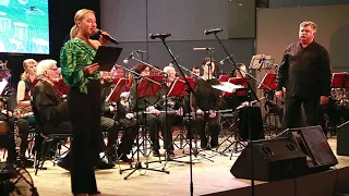 Концертный оркестр города Абакана с программой " Музыка тёплых морей"