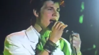 I've Been Losing You Live In Norway (1987)