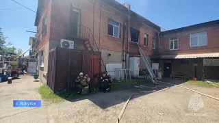 Сотрудники МЧС спасли девушку при пожаре в административном здании