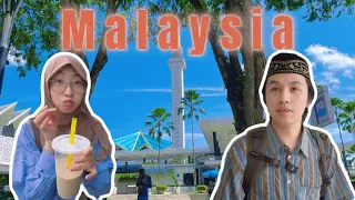 We first time visiting Malaysia‘s National Mosque, Chinese people said I looked like a Indonesian?