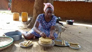 African Village Life//Cooking African Traditional Food for Lunch