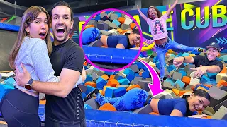 El Último En Salir Del PARQUE DE TRAMPOLINES GANA $15,000!! 🤑