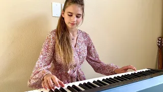 My piano progress after 1 month lessons - Karolina Protsenko