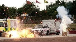 BANG! Explosive Hollywood race | Top Gear at the Movies