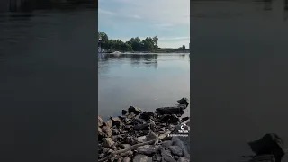 Bank Fishing the Mighty Missouri River