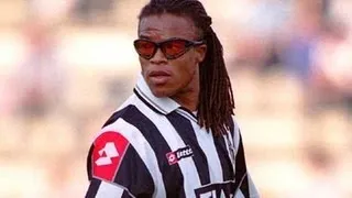 98/99 Away Edgar Davids vs Salernitana