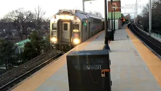 New Jersey Transit Trains At Woodbridge Station