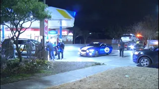 San Antonio police called to break up street race involving dozens of cars