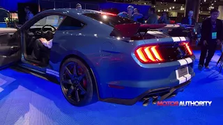 2020 Ford Mustang Shelby GT500 cold start, revs