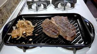 Le Creuset Double Burner Grill: Steak and Onions