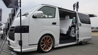 (4K)LUNA TOYOTA HIACE modified 2015 ルナ・ハイエース200系 - スーパーカーニバル2015 تويوتا هايس