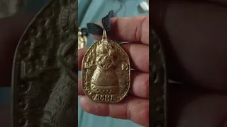 malalakas n medalyon at mutya