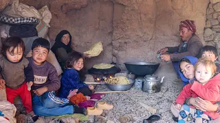Twin Children Living in a Cave in Difficult Condition Like 2000 Years Ago |Afghanistan Village Life