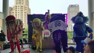 Slider and The Dogs What Makes You Beautiful Cleveland Indians Mascots Live 8/19/2018 Progressive