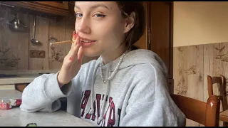 asmr Снова курю грустная Я 🚬 girl smoking cigarette