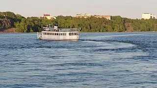 Commuter boat King Ring from 1902 departs from Ropsten towards Storholmen. Subtitles.