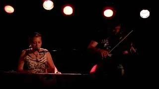 Natascha Leonie "Dog 'N' Bone" live in Hamburg