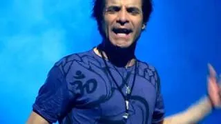 TRAIN - When I Look To The Sky live @ Enmore Theatre