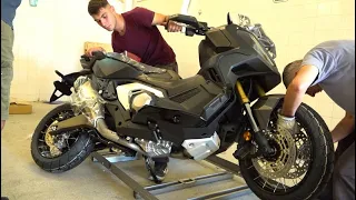 unboxing HONDA X ADV 750 black 2022