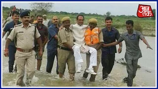 MP CM Shivraj Singh Chauhan's Pictures Creates Controversy