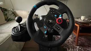 Unboxing and playing with a Logitech G29 Wheel / shifter. Also unboxing a rig for the setup.