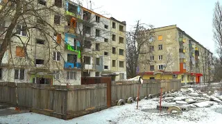 Відбудова житла й ремонт укриттів: як Охтирка відновилась за рік після авіаударів?