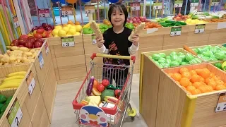 おでかけ 台湾 室内遊具でおかいものごっこをするよ！野菜や果物をたくさん買おう！ レオスマイル