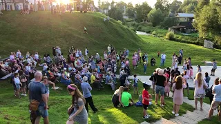 2018.07.28. "Tombe la Neige". Диана Анкудинова (Diana Ankudinova). Концерт в селе Вятское.