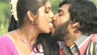 Malayalam actress Anjali Nair hot kissing video