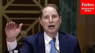 'You Have A Choice': Ron Wyden Outlines Two Options To Deal With Social Security Crisis