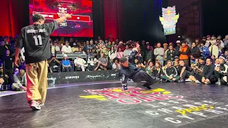 Mighty Jake vs FE Top8 RED BULL BC ONE Last Chance Cypher PARIS 2023.MOV