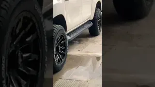 Toyota Hilux  18 inch wheels and tyre change