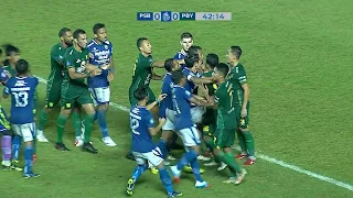 Momen Penuh Emosi di Laga Persib vs Persebaya! | BRI Liga 1