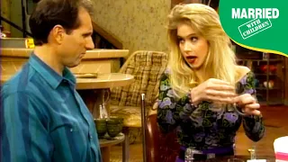 Kelly Teaches Al To Use A Pregnancy Test | Married With Children