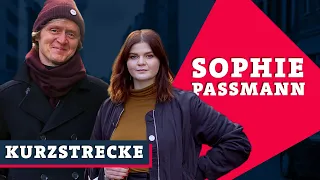 Sophie Passmann radikalisiert sich im Pralinenladen | Kurzstrecke mit Pierre M. Krause