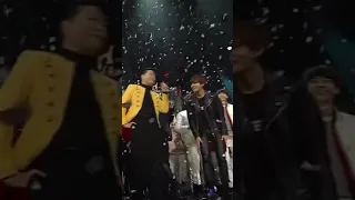 Bts Тэхен все внимание перевел на себя 😂