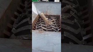 Industrial shredder machine for testing shredding tree root