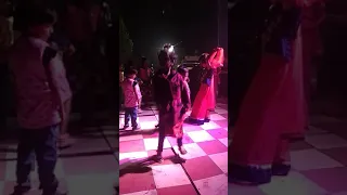 Sonam tiwari dancing