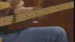 Louis Johnson bass lesson 1