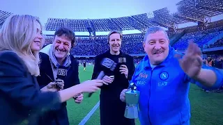 Starace porta il caffé a Diletta Leotta, Ciro Ferrara e Massimo Ambrosini in diretta Dazn