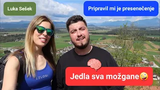 Peljala me je na možgane in bikova jajca :D