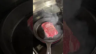 How to cook medium rare steak #shorts