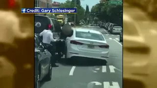 Road rage attack in New Jersey caught on video